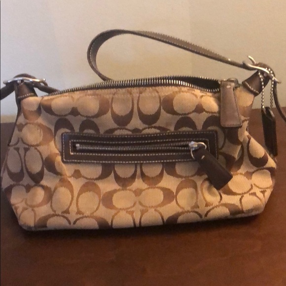 Coach Handbags - Authentic Coach handbag